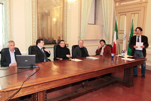assemblea-ascom-tavolo-relatori