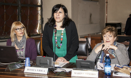 donne - dentro viola