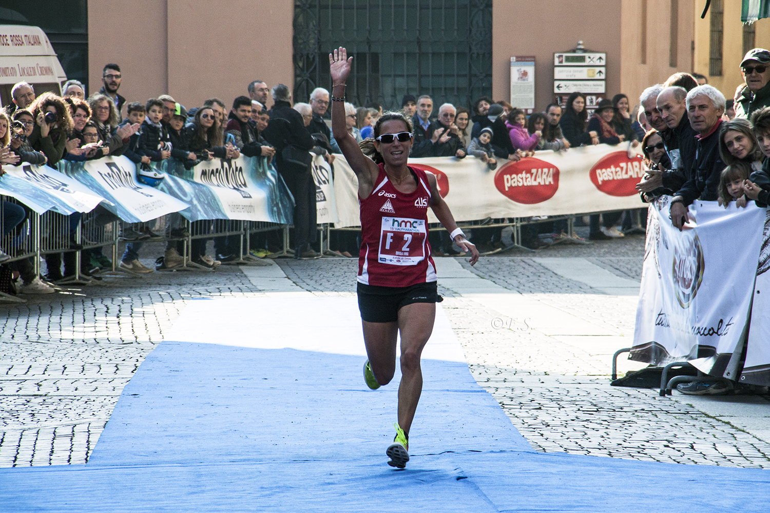 la-prima-donna-al-traguardo
