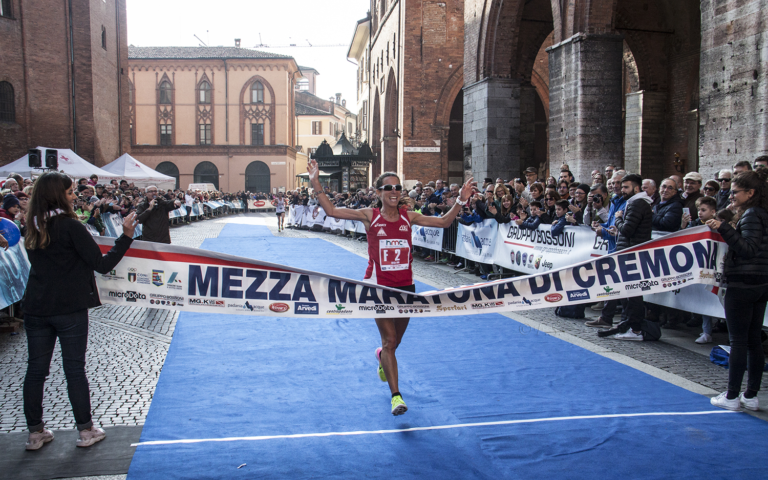 prima-donna-al-traguardo