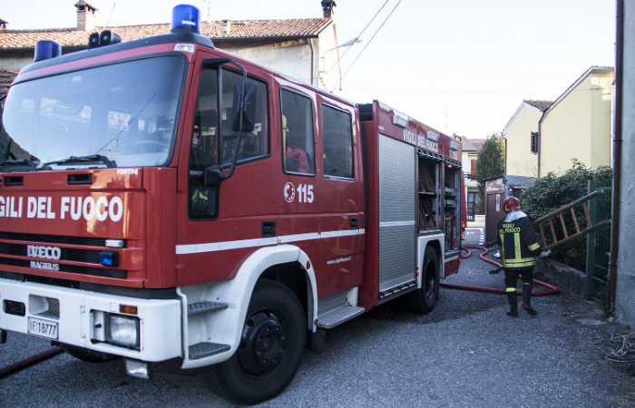 vigili-fuoco-mezzo