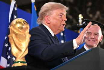se-la-tua-squadra-perde-la-battuta-a-infantino-anche-per-trump