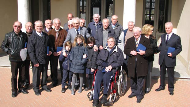Arvedi-con-i-suoi-primi-operai