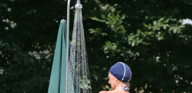 ACQUA DOCCIA PISCINA