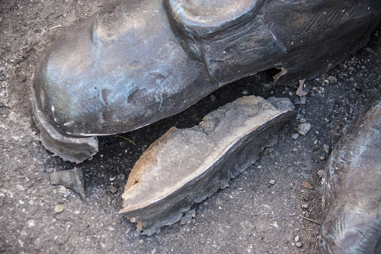 statua-stradivari-dentro1